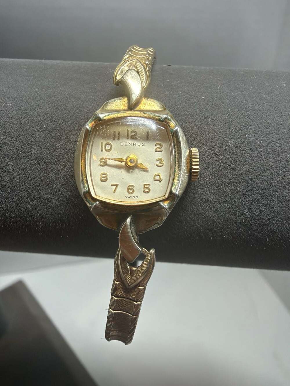 Benrus Vintage Ladies Mechanical Watch Gold Tone Swiss